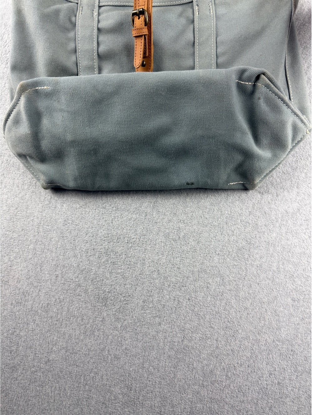 L.L.Bean Canvas Boat and Tote Bag Leather Trim Buckle Shoulder Carryall - Picture 5 of 14